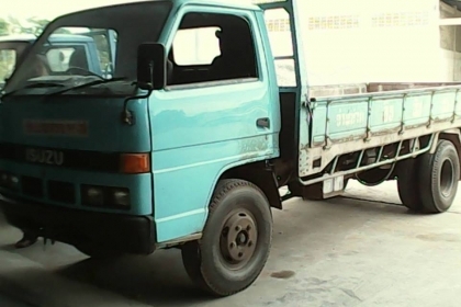 **230,000 บ.ต่อรอง**ขาย6ล้อประกอบ110แรง ISUZU NKR (คัสซีตัวเลข)4BD1-110ฝาขาว เครื่องดี แรง แน่นดีไม่เยิ้ม อึด ทน ไม่จุกจิก เกียร์ยาว เข้าง่ายไม่หลุด ช่วงล่างเดิม5น็อตหน้า-หลัง คัสซีดีเดิม มีตำหนิปะ1แผลใต้หัวเก๋งด้านคนขับ(ตามรูป) โดยรวมยังสวยเดิมไม่ผุ กระบ