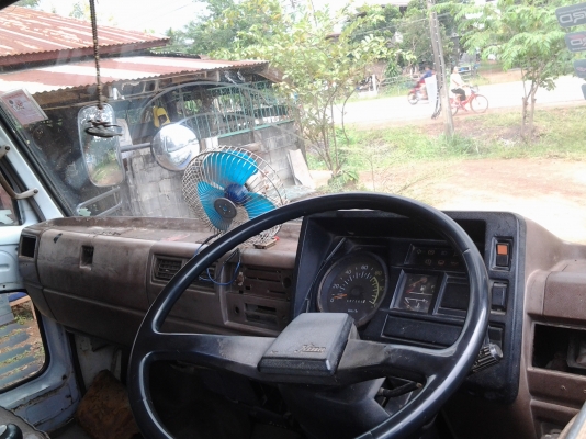 HINO KM779 เครื่อง 117 แรง wo4D กะบะยาว 5.5 เมตร เครื่องแดง wo4d ภาษีเต็ม