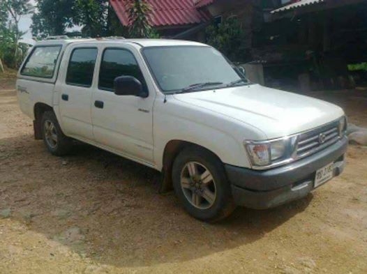 **173,000 บ.ต่อรอง**ขายกระบะ4ประตู TOYOTA HILUX TIGER 2.5ปี43/00 เครื่องเดิมเกียร์เดิม 2L แน่นๆ แรงดี แห้ง ไม่มีเยิ้ม เกียร์ดีไม่หลุด ช่วงล่างเดิมๆคัสซีสวยไม่มีปะไม่มีดาม กระบะสวยมีหลังคาแครี่บอย พื้นดีไม่ผุ หน้า-หลังเดิม ไม่เคยชนหนัก ภายในดีคอนโซลครบ พ.พ