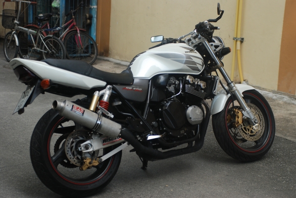 โอ บางนา ขาย cb 400เทค1 ปี2000 สำเนาทะเบียน ราคา 72000 บาท โอ บางนา ขาย cb 400เทค1 ปี2000 สำเนาทะเบียน ราคา 72000 บาท