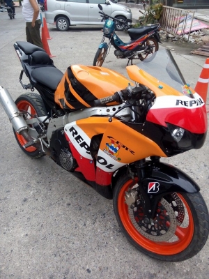 โอ บางนา ขาย cbr 400 ทะเบียนแท้ เอกสารพร้อมโอน ราคา 72000 บาท