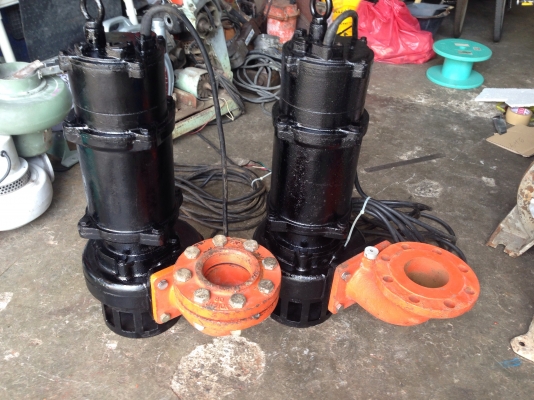 ขายไดโว่ดูดน้ำ Ebara 3 HP. 380V made in Japan สภาพดี เดิมๆ วิ่งนิ่ม พร้อมใช้งาน มี 2 ตัวครับ ขายไดโว่ดูดน้ำ Ebara 3 HP. 380V made in Japan สภาพดี เดิมๆ วิ่งนิ่ม พร้อมใช้งาน มี 2 ตัวครับ