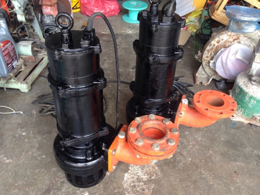 ขายไดโว่ดูดน้ำ Ebara 3 HP. 380V made in Japan สภาพดี เดิมๆ วิ่งนิ่ม พร้อมใช้งาน มี 2 ตัวครับ