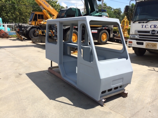 ขายป้อมหน้ารถเครน nissan UD และ FUSO