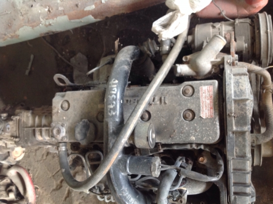 ขายเครื่อง isuzu พร้อมเกียร์ 4wd จิมานี่