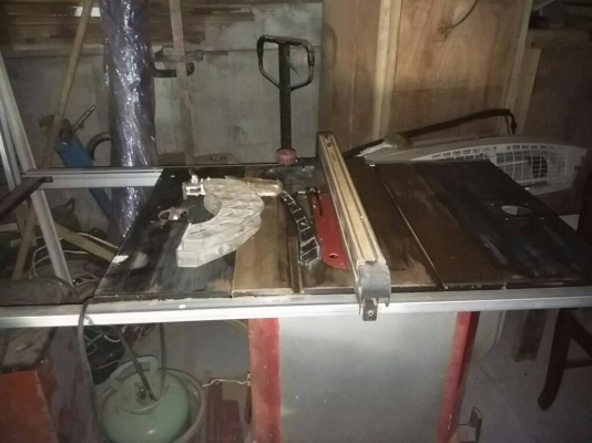 โต๊ะตัดพร้อมเร้าเตอร์ 1ตัว โต๊ะตัดพร้อมเร้าเตอร์ 1ตัว