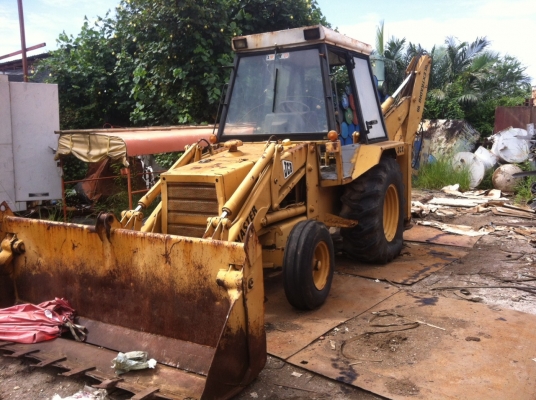 ขายรถJCBตักหน้าขุดหลังถูกๆ อุปกรณ์ครบ ตามสภาพ