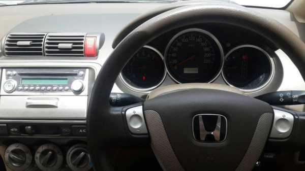 HONDA ZX 1.5 IDSi ปี 07 ออกรถ 9000 เท่านั้น