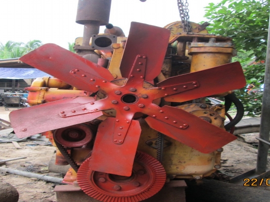 ขายเครื่องคัมมินส์ถูกๆติดง่ายมากๆสองเครื่อง55000