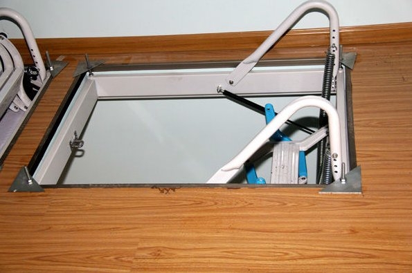 บันไดเพดาน บันไดห้องใต้หลังคา บันไดเพดาน บันไดห้องใต้หลังคา