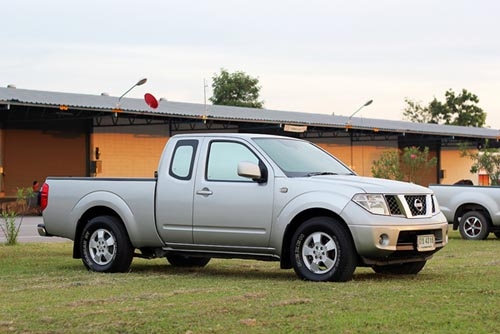 ขายด่วน!!! Nissan Navara 2.5 SE ปี2007