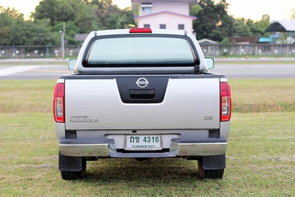 ขายด่วน!!! Nissan Navara 2.5 SE ปี2007