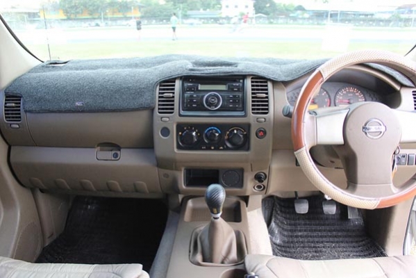 ขายด่วน!!! Nissan Navara 2.5 SE ปี2007