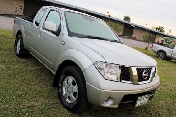 ขายด่วน!!! Nissan Navara 2.5 SE ปี2007