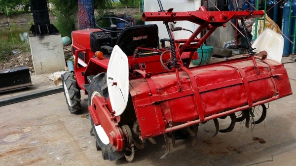 รถไถพรวนดินนั่งขับ YANMAR 15 แรง 2 เพลา 4WD เก่าญี่ปุ่น สภาพพร้อมใช้งาน เครื่องยนต์แรงและติดง่าย คุณภาพดี รถไถพรวนดินนั่งขับ YANMAR 15 แรง 2 เพลา 4WD เก่าญี่ปุ่น สภาพพร้อมใช้งาน เครื่องยนต์แรงและติดง่าย คุณภาพดี