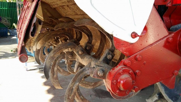 รถไถพรวนดินนั่งขับ YANMAR 15 แรง 2 เพลา 4WD เก่าญี่ปุ่น สภาพพร้อมใช้งาน เครื่องยนต์แรงและติดง่าย คุณภาพดี รถไถพรวนดินนั่งขับ YANMAR 15 แรง 2 เพลา 4WD เก่าญี่ปุ่น สภาพพร้อมใช้งาน เครื่องยนต์แรงและติดง่าย คุณภาพดี