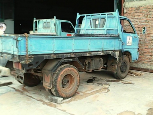 **175,000 บ.ต่อรอง**ขาย6ล้อช่วงสั้น ISUZU TL85 เครื่องเดิมเกียร์เดิม 85แรงฝาขาว แน่นๆ แรงดี ไม่เยิ้ม เกียร์ดีไม่หลุด ช่วงล่างเดิม คัสซีสวยเดิมๆไม่ปะไม่ดาม กระบะปูพื้นใหม่ พื้นเหล็กตงเหล็กหนาแข็งแรง ยาว3.20ม.ฝาทึบดีไม่ผุ หัวเก๋งเดิมภายในคอนโซลครบ พ.ธรรมดา