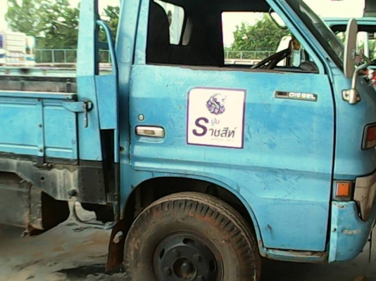 **175,000 บ.ต่อรอง**ขาย6ล้อช่วงสั้น ISUZU TL85 เครื่องเดิมเกียร์เดิม 85แรงฝาขาว แน่นๆ แรงดี ไม่เยิ้ม เกียร์ดีไม่หลุด ช่วงล่างเดิม คัสซีสวยเดิมๆไม่ปะไม่ดาม กระบะปูพื้นใหม่ พื้นเหล็กตงเหล็กหนาแข็งแรง ยาว3.20ม.ฝาทึบดีไม่ผุ หัวเก๋งเดิมภายในคอนโซลครบ พ.ธรรมดา