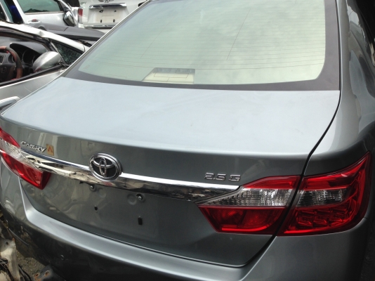 ขายซาก TOYOTA CAMRY 2.5G ปี12 ทะเบียนบุคคลโอนลอย