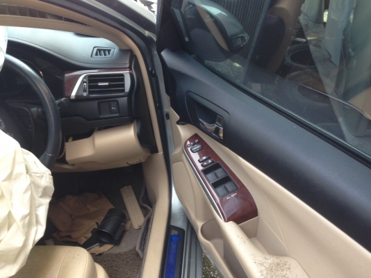 ขายซาก TOYOTA CAMRY 2.5G ปี12 ทะเบียนบุคคลโอนลอย ขายซาก TOYOTA CAMRY 2.5G ปี12 ทะเบียนบุคคลโอนลอย