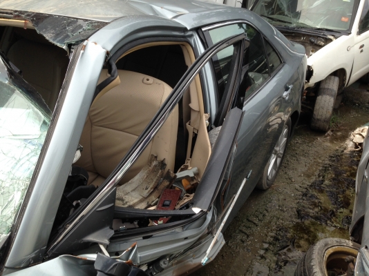 ขายซาก TOYOTA CAMRY 2.5G ปี12 ทะเบียนบุคคลโอนลอย ขายซาก TOYOTA CAMRY 2.5G ปี12 ทะเบียนบุคคลโอนลอย