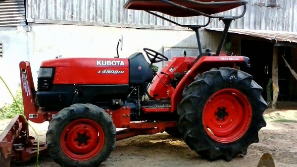 ขายแทรกเตอร์คูโบต้า L4508 Di มีใบมีดดันดินผาล5พร้อมใช้งานครับ ขายแทรกเตอร์คูโบต้า L4508 Di มีใบมีดดันดินผาล5พร้อมใช้งานครับ