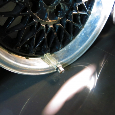 ล้อรังผึ้ง  2 ชิ้น แท้. ขอบ 15   มี  3  วง