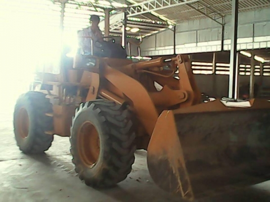 ***ขายแล้วครับขอบคุณ Truck2hand ขายรถตักล้อยาง Wheel Loader Komatsu WA100-1 S.No.xxxx เอวอ่อน เครื่องเดิมปั้มเดิม แขน/บุ้งกี๋เดิมๆ เครื่อง KOMATSU 6D95L-90HP 6สูบ เครื่องดี แรงดี แน่น ปั้มดี แรง ระบบเกียร์ ใช้งานปกติ แขนสวยไม่ปะ บุ้งกี๋ดีไม่ผุ ยางสวย4เส้น