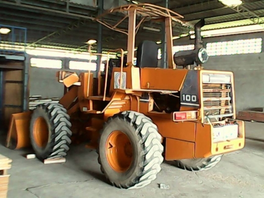 ***ขายแล้วครับขอบคุณ Truck2hand ขายรถตักล้อยาง Wheel Loader Komatsu WA100-1 S.No.xxxx เอวอ่อน เครื่องเดิมปั้มเดิม แขน/บุ้งกี๋เดิมๆ เครื่อง KOMATSU 6D95L-90HP 6สูบ เครื่องดี แรงดี แน่น ปั้มดี แรง ระบบเกียร์ ใช้งานปกติ แขนสวยไม่ปะ บุ้งกี๋ดีไม่ผุ ยางสวย4เส้น