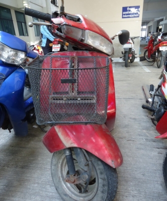 Honda lead ลดเหลือ 3700.-
