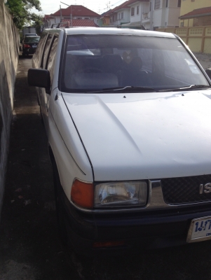 รถครอบครัว เดิมๆ เครื่องดี แอร์เย็นๆ