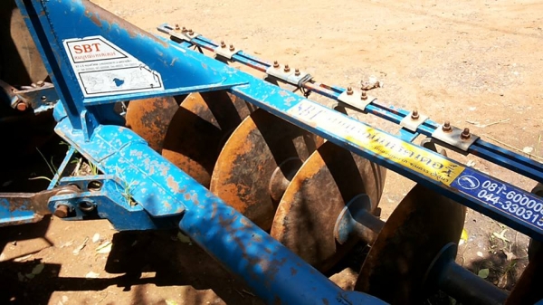 **399,000 บ.ต่อรอง**ขายรถไถเพลาเดียว FORD6600 T3 ไอดีเล็ก เครื่องเดิมปั้มเดิม เครื่องT3 D5NN6015Jท้าย D4NN4024 เกียร์ D7NN7006C เครื่องดี แน่นดี แรง ปั้มดีไม่เยิ้ม แรงดี เกียร์ดีไม่หลุด ช่วงล่างแน่น ท้ายดี ระบบไฮฯใช้งานปกติ ยกหางดีแรง เร็ว ดันดีลุยๆ ยางพอ **399,000 บ.ต่อรอง**ขายรถไถเพลาเดียว FORD6600 T3 ไอดีเล็ก เครื่องเดิมปั้มเดิม เครื่องT3 D5NN6015Jท้าย D4NN4024 เกียร์ D7NN7006C เครื่องดี แน่นดี แรง ปั้มดีไม่เยิ้ม แรงดี เกียร์ดีไม่หลุด ช่วงล่างแน่น ท้ายดี ระบบไฮฯใช้งานปกติ ยกหางดีแรง เร็ว ดันดีลุยๆ ยางพอ