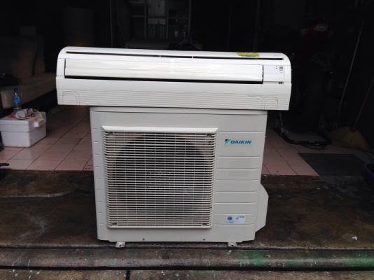 **** ขายแอร์ DAIKIN 18000 BTU สภาพสวย **** **** ขายแอร์ DAIKIN 18000 BTU สภาพสวย ****