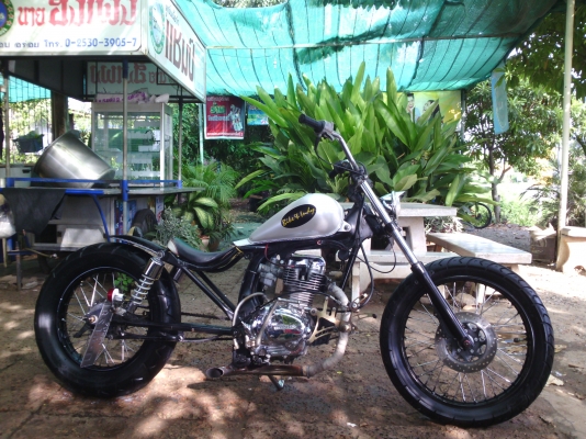 ขายครับ HONDA GL 110 CC. เเต่งเเนวๆใครชอบสไตล์นี้ไม่ควรพลาด รถมีเล่มทะเบียนโครง+เครื่องตรงกัน ค่าตัว 16500 ต่างจังหวัดจัดส่งให้ได้ ค่าส่งต่างหาก สนใจโทรมาสอบถามได้ครับ 098-5684508 / 089-8054390 โอ๋ ลพบุรี ขายครับ HONDA GL 110 CC. เเต่งเเนวๆใครชอบสไตล์นี้ไม่ควรพลาด รถมีเล่มทะเบียนโครง+เครื่องตรงกัน ค่าตัว 16500 ต่างจังหวัดจัดส่งให้ได้ ค่าส่งต่างหาก สนใจโทรมาสอบถามได้ครับ 098-5684508 / 089-8054390 โอ๋ ลพบุรี