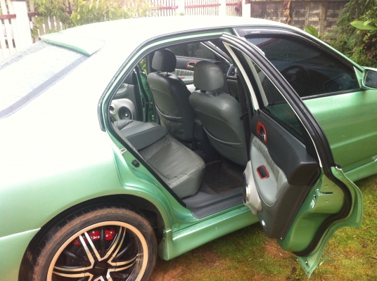 ขายฮอนด้าแอคคอร์ด ชุดแต่งรอบคัน เครื่องเสียงชุดใหญ่ ราคาถูกๆ