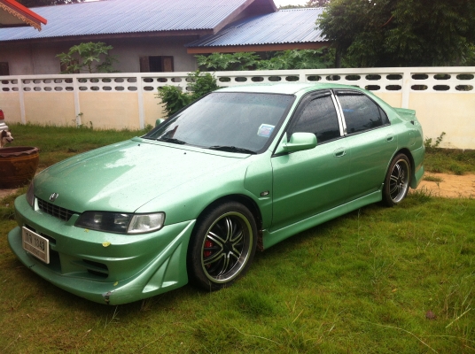 ขายฮอนด้าแอคคอร์ด ชุดแต่งรอบคัน เครื่องเสียงชุดใหญ่ ราคาถูกๆ