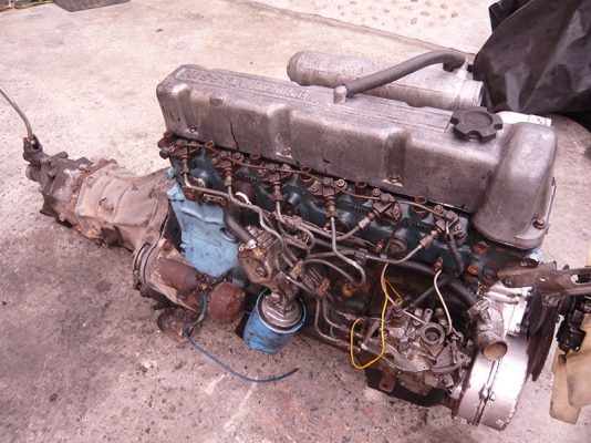 ขายเครื่องยนต์ดีเซลนิสสันพร้อมเกียร์ 11550 บาท