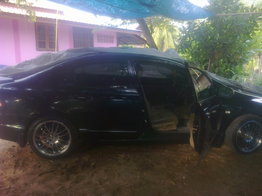 ขายดาว6000เท่านั้น ซีวิคไหม่ๆส่งไปสองแสนกว่าส่งไม่ไหวแล้วครับ