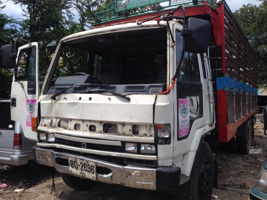 ขายรถ 10 ล้อ อีซูซุ ร็อคกี้ 175 แรง กระบะไม้ ยาว 7 เมตร ปี 2533