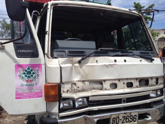 ขายรถ 10 ล้อ อีซูซุ ร็อคกี้ 175 แรง กระบะไม้ ยาว 7 เมตร ปี 2533