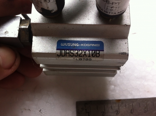 กระบอกลูกสูบลม KOGONEI ผลิตจากญี่ปุ่น ขนาดโต 32 มม.แกนเลื่อนออกได้ 10 มม. (มี 20 อัน)