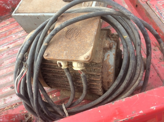 ขายไดร์ 15 แรง ใช้งานน้อยมาก ขาย 8,500บาท