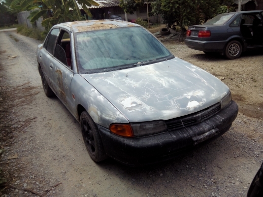 ขายด่วนอีคาร์ 4g63เครื่องดี ช่วงล่างนิ่ง ต้องทำสี 25,000ขายทิ้งเบื่อช่าง