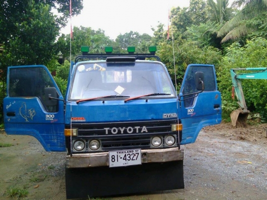 รถบรรทุก6ล้อกลางเจ้าของขายเอง สภาพดี ราคาต่อลองได้โบว์เชตตะวัน