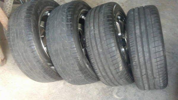 te37 ขอบ 15 พร้อมยางดอกสวยหนาๆ 6900 บาท