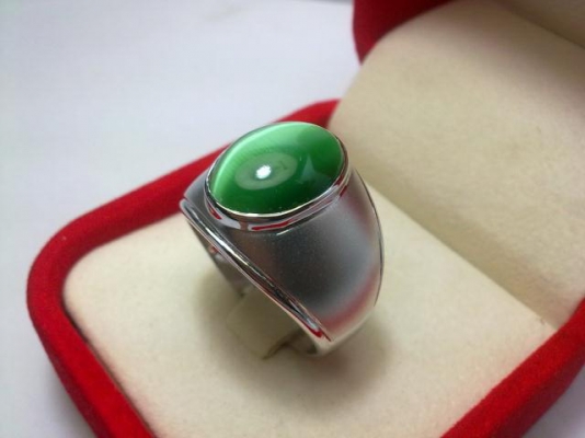 แหวนเงินพลอยตาแมว