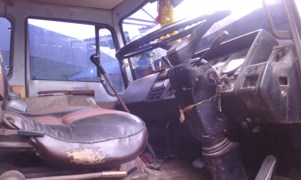 HINO 227 220 แรงม้า 2 เพลาดัมพ์