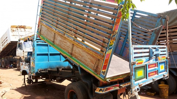 **280,000 บ.ต่อรอง**ขายแต๋น6ล้อดั้ม วางเครื่องยนต์ ISEKI E3AE1-24HP 3สูบ เกียร์ใหญ่ เครื่องดีแน่น แรงดี ไม่เยิ้ม ประหยัด ช่วงล่าง คานหน้า-เฟืองท้าย 110 คัสซีหน้า5 คัสซีสวยไม่ปะไม่ดาม เกียร์กลางHINO กระบะดั้ม5ตันพื้นเหล็กข้างเหล็ก คอกไม้ ยาว3.50ม.ยิงหน้าสภ **280,000 บ.ต่อรอง**ขายแต๋น6ล้อดั้ม วางเครื่องยนต์ ISEKI E3AE1-24HP 3สูบ เกียร์ใหญ่ เครื่องดีแน่น แรงดี ไม่เยิ้ม ประหยัด ช่วงล่าง คานหน้า-เฟืองท้าย 110 คัสซีหน้า5 คัสซีสวยไม่ปะไม่ดาม เกียร์กลางHINO กระบะดั้ม5ตันพื้นเหล็กข้างเหล็ก คอกไม้ ยาว3.50ม.ยิงหน้าสภ