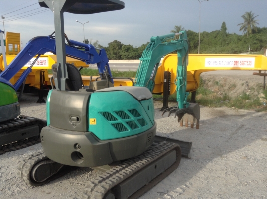 ขายรถขุดKOBELCO SK020SR เก่านอกมีลายหัวกระแทก มีปากคีบT.0894071471