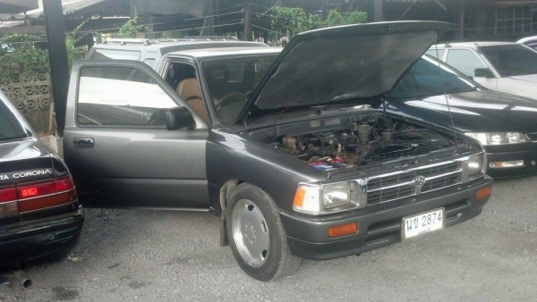 รถครอบครัว สุดคุ้ม ทำสีเก็บงานใหม่ทั้งคัน 110000 รถครอบครัว สุดคุ้ม ทำสีเก็บงานใหม่ทั้งคัน 110000